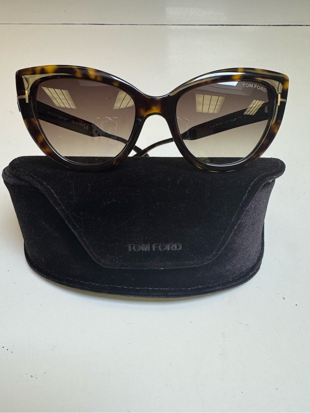 Tom Ford “ANYA” cat eye monochromatic dark Havana tortoise sunglasses + case